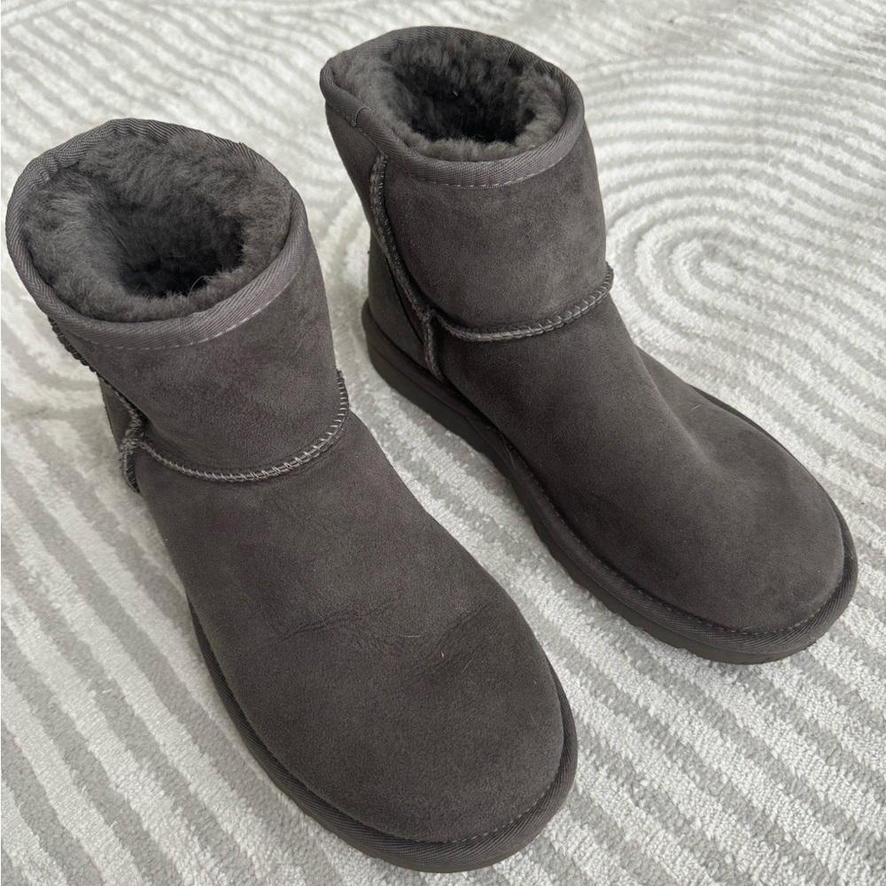 Grey Mini Uggs size 8